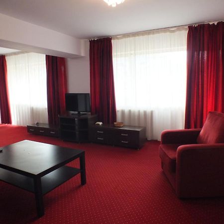 Alba Iulia Square - Apartments And Studios Bukarest Exteriör bild