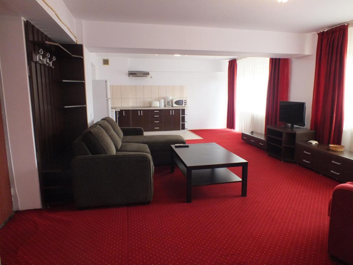 Alba Iulia Square - Apartments And Studios Bukarest Exteriör bild